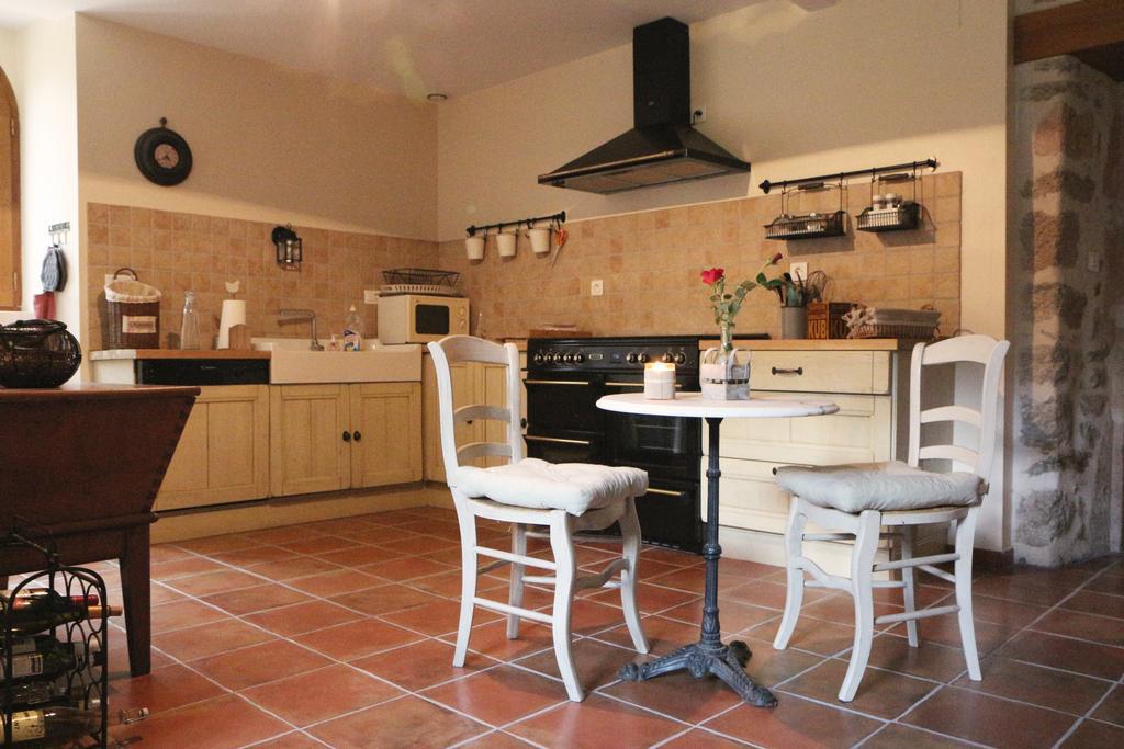 Chambres D'Hotes Du Presbytere La Bastide-l'Eveque ภายนอก รูปภาพ